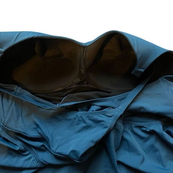 Torrid Wire-Free Racerback Tankini Top Size 6X DD/F torrid size 6 plus size swim - Picture 6 of 8